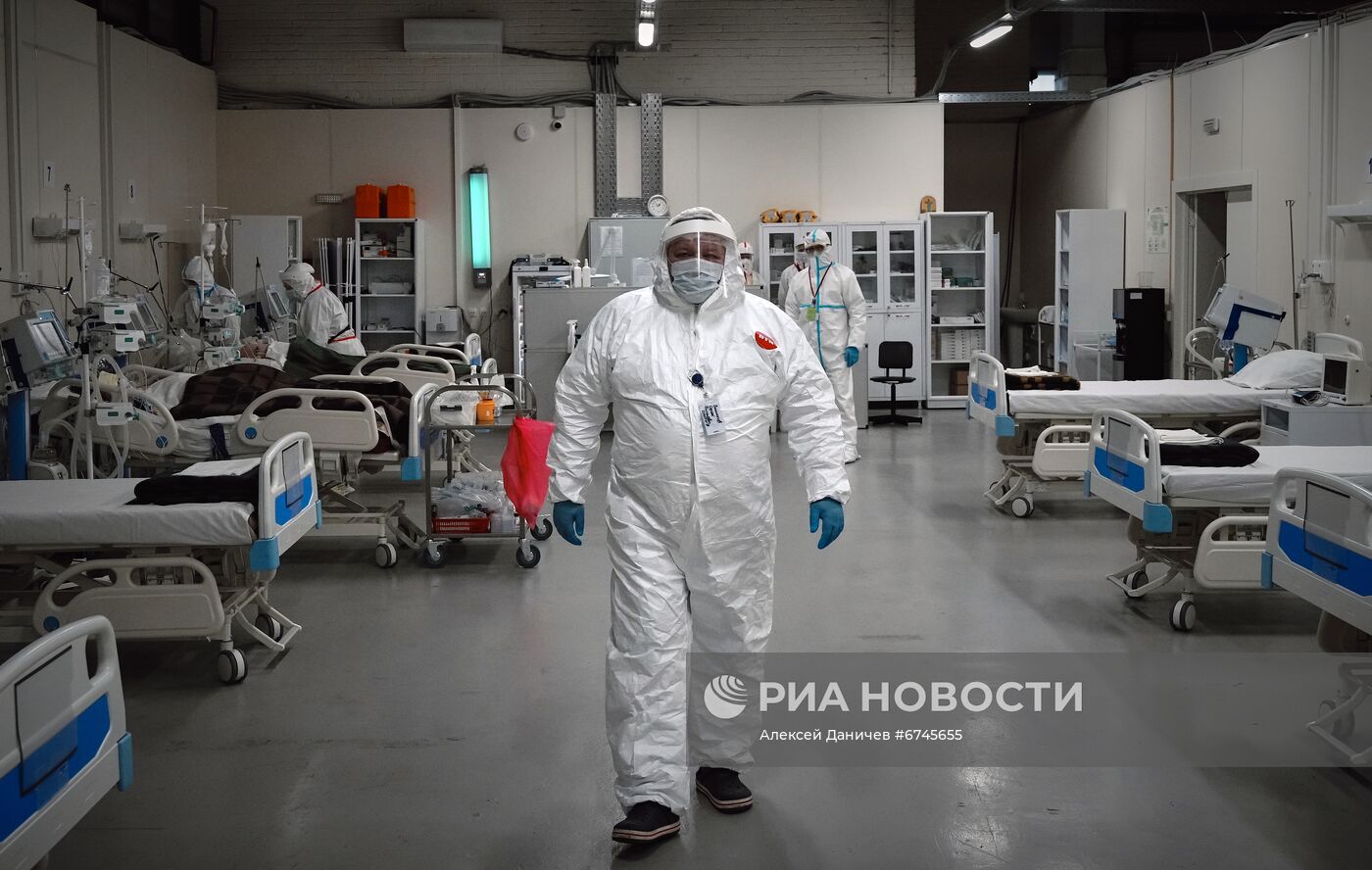 Госпиталь "Ленэкспо" для пациентов с Covid-19 в Санкт-Петербурге