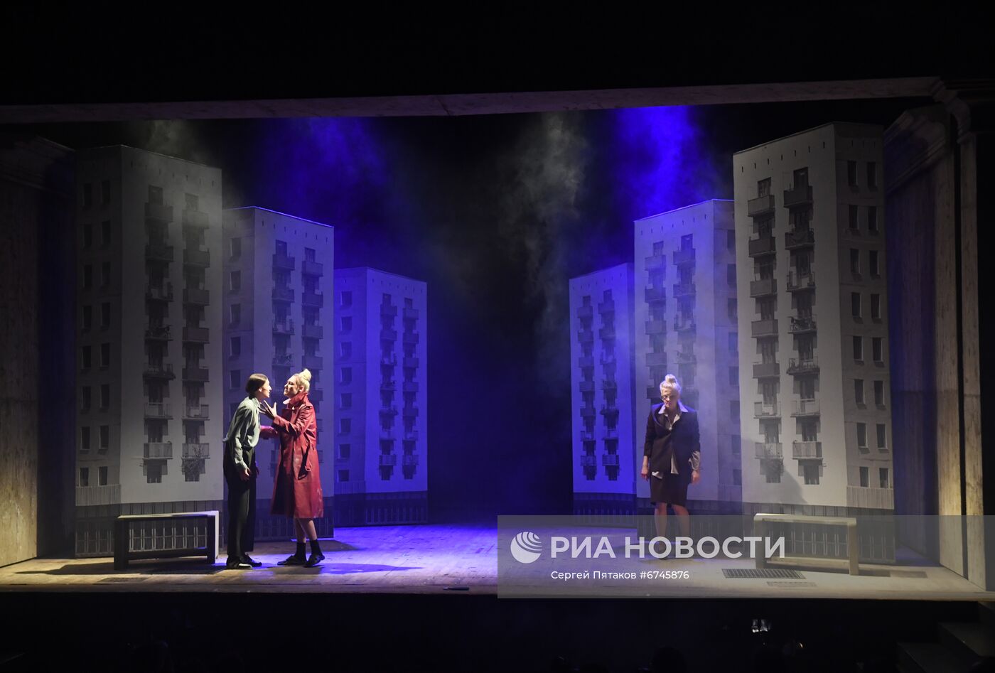 Спектакль "Женитьба. Трагедия" в Театре на Таганке