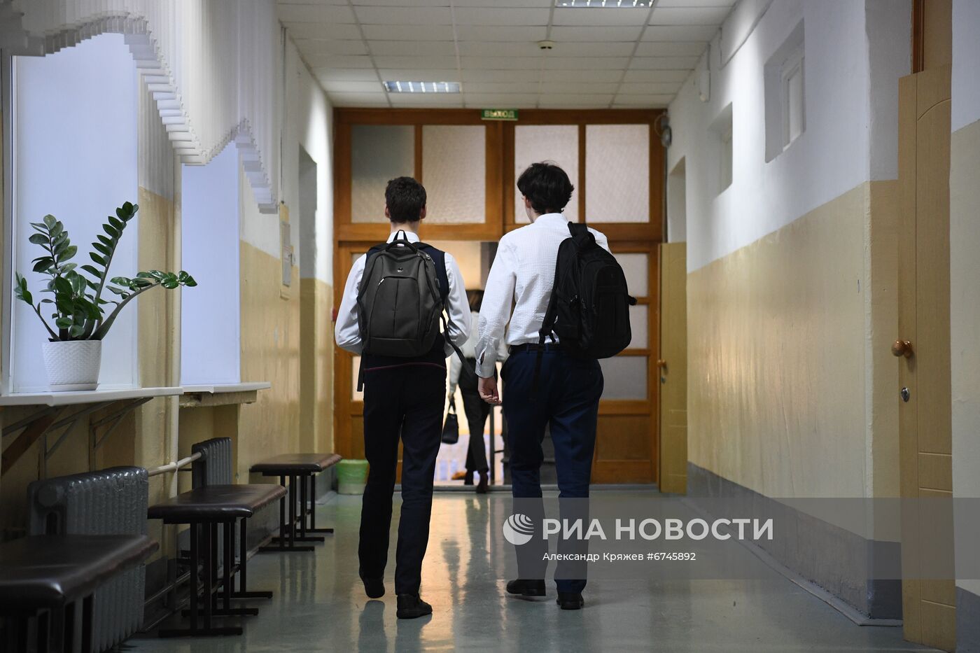 Экспресс-тестирование на COVID-19 старшеклассников Новосибирска
