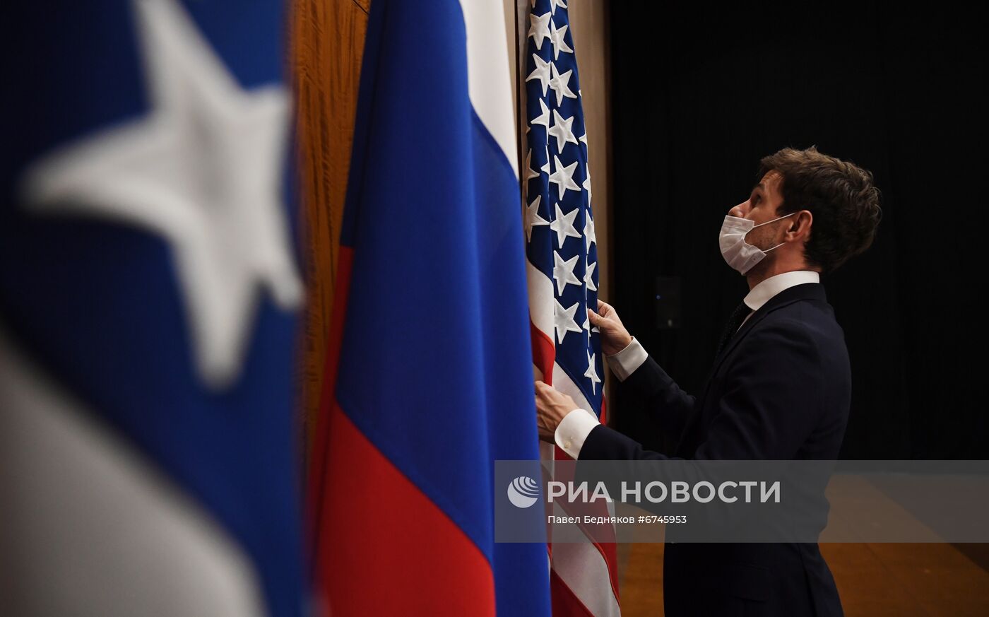 Встреча главы МИД РФ С. Лаврова с госсекретарем США Э. Блинкеном в Женеве