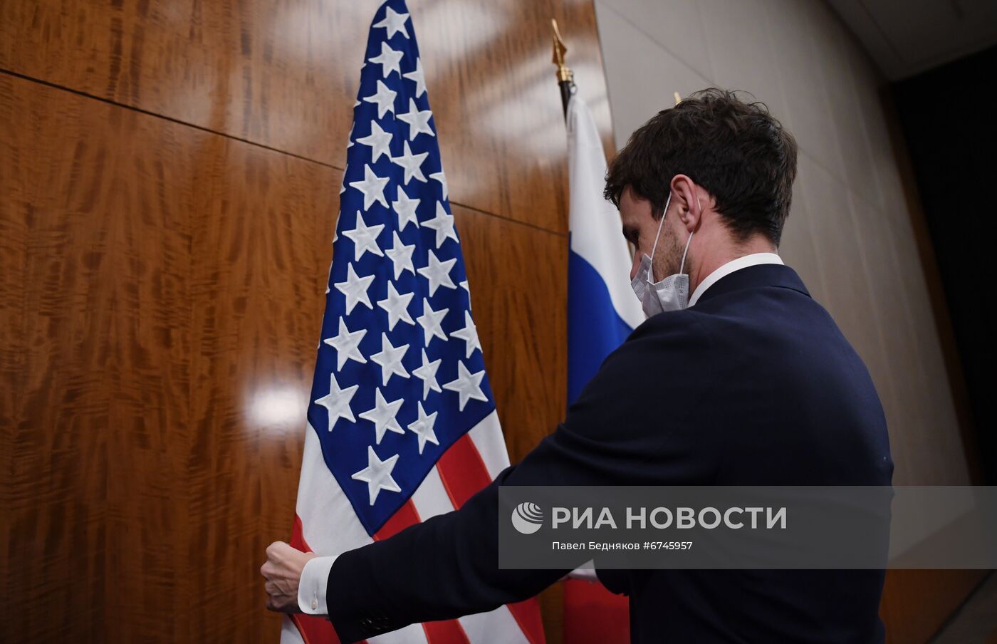 Встреча главы МИД РФ С. Лаврова с госсекретарем США Э. Блинкеном в Женеве