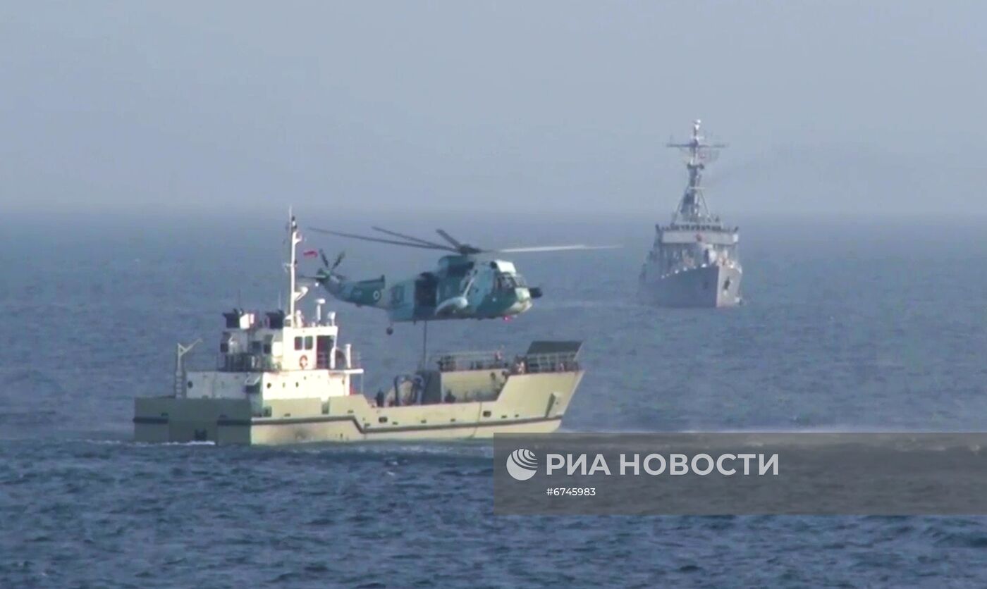 В Аравийском море прошли совместные учения России, Ирана и Китая