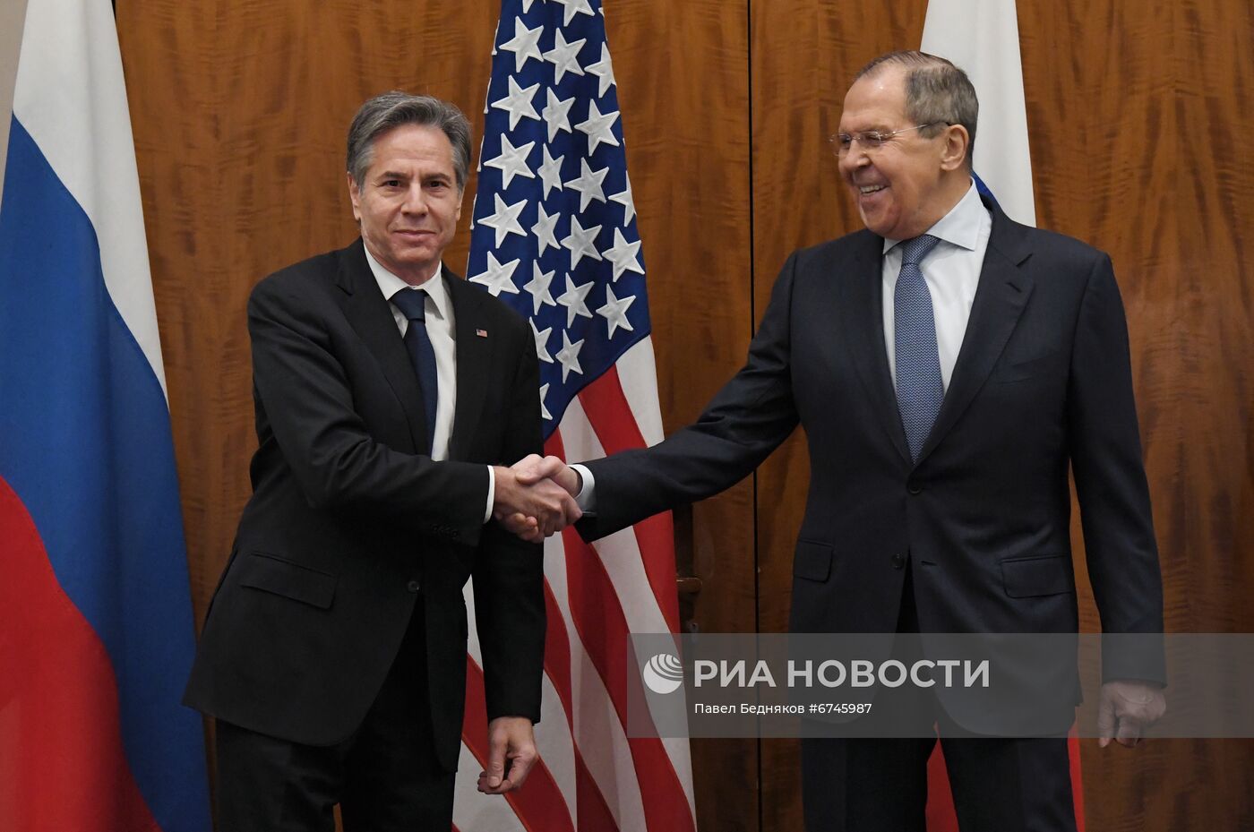 Встреча главы МИД РФ С. Лаврова с госсекретарем США Э. Блинкеном в Женеве
