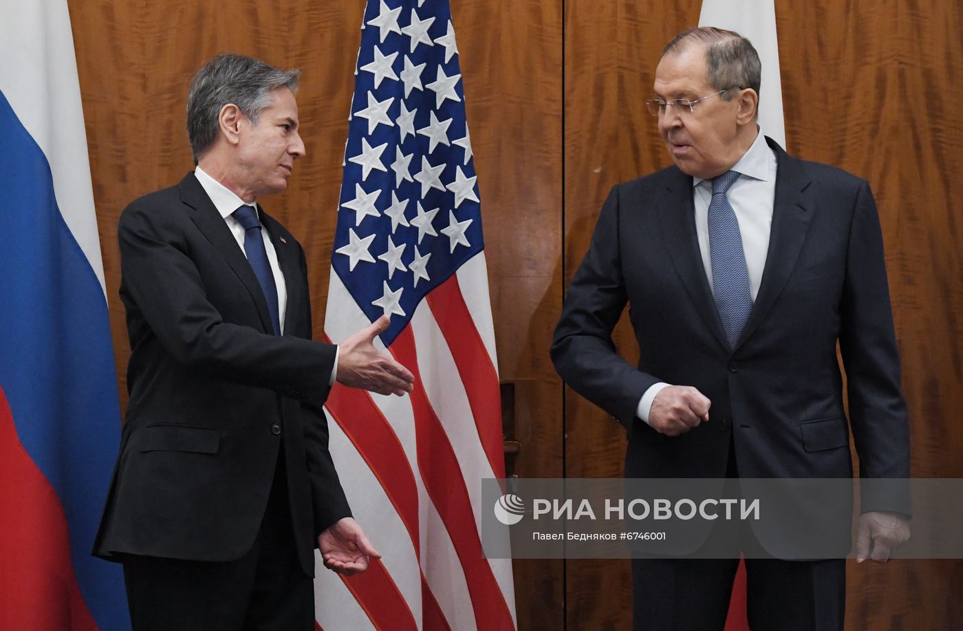 Встреча главы МИД РФ С Лаврова с госсекретарем США Э Блинкеном в Женеве