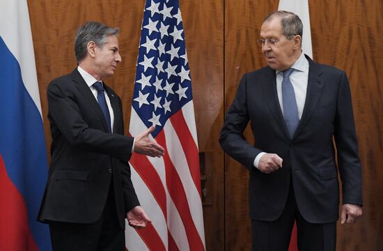 Встреча главы МИД РФ С Лаврова с госсекретарем США Э Блинкеном в Женеве