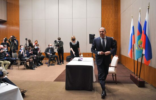 Встреча главы МИД РФ С. Лаврова с госсекретарем США Э. Блинкеном в Женеве