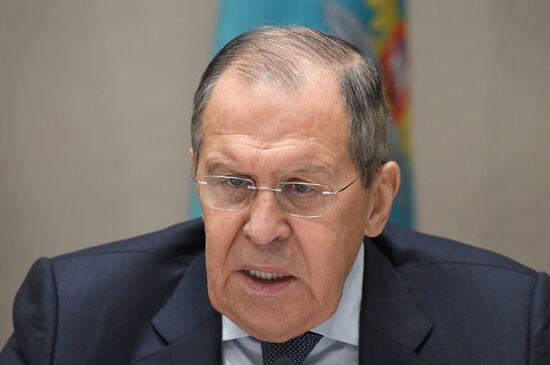 Встреча главы МИД РФ С. Лаврова с госсекретарем США Э. Блинкеном в Женеве