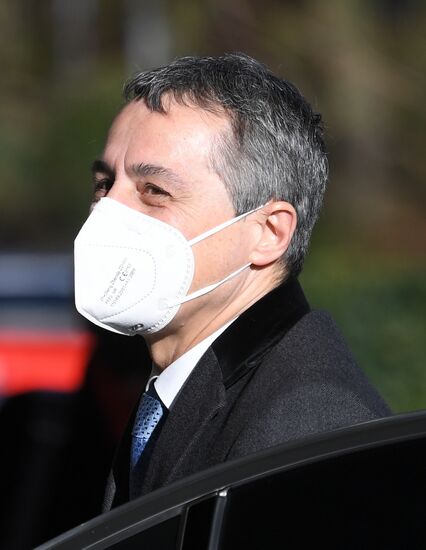 Встреча главы МИД РФ С. Лаврова с президентом Швейцарии И. Кассисом 