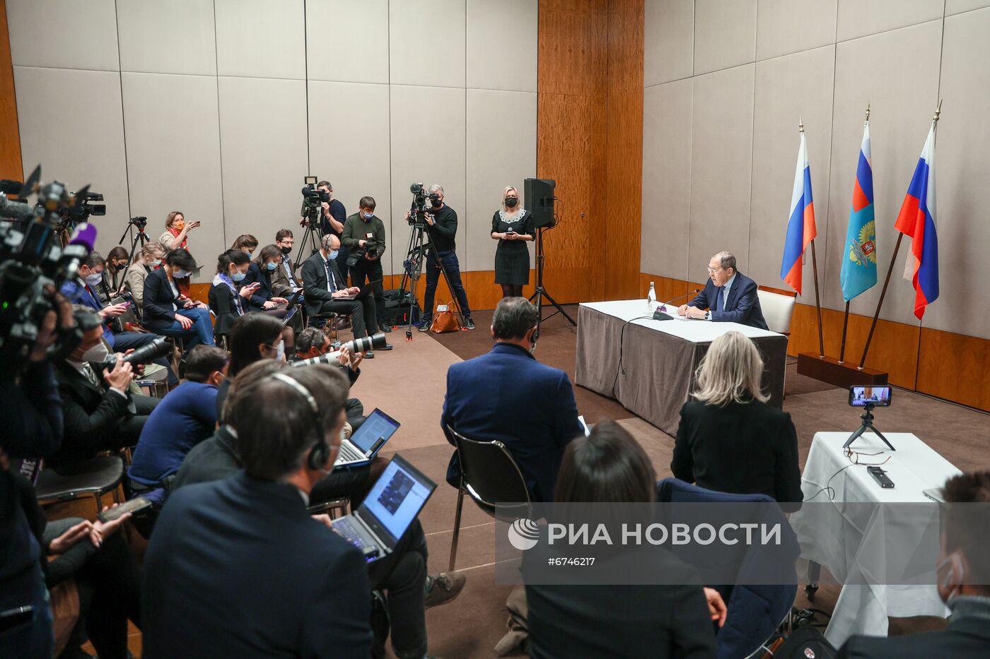 Встреча главы МИД РФ С. Лаврова с госсекретарем США Э. Блинкеном в Женеве