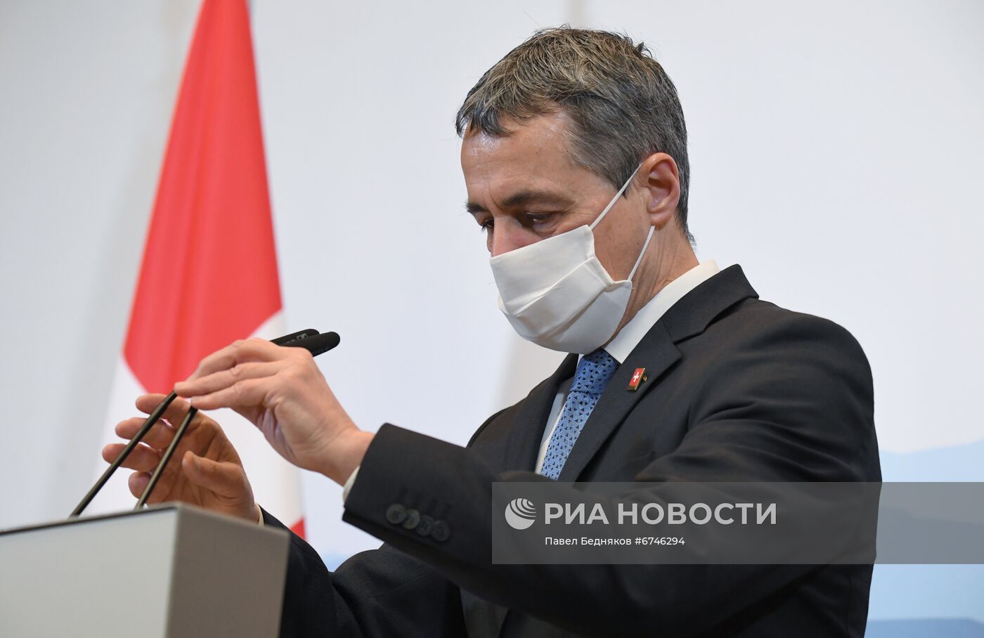 Встреча главы МИД РФ С. Лаврова с президентом Швейцарии И. Кассисом 