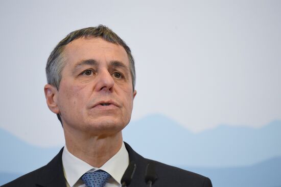 Встреча главы МИД РФ С. Лаврова с президентом Швейцарии И. Кассисом 