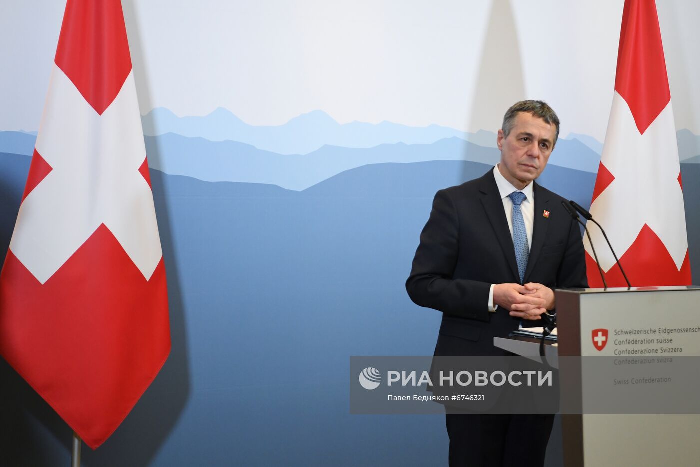 Встреча главы МИД РФ С. Лаврова с президентом Швейцарии И. Кассисом 