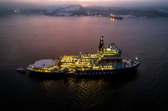 Новый атомный ледокол "Сибирь" в Мурманской области