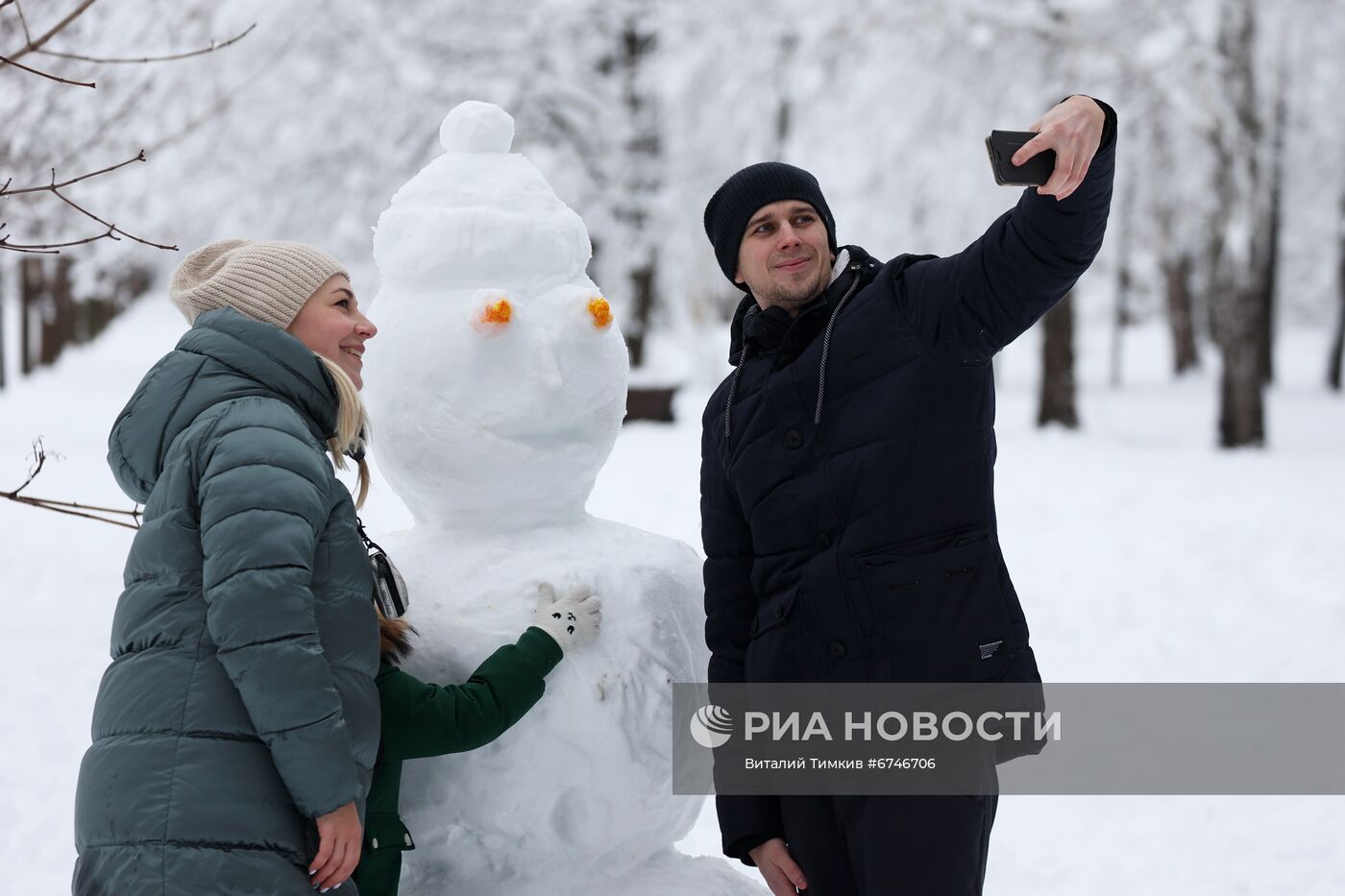 Сильные снегопады на юге России