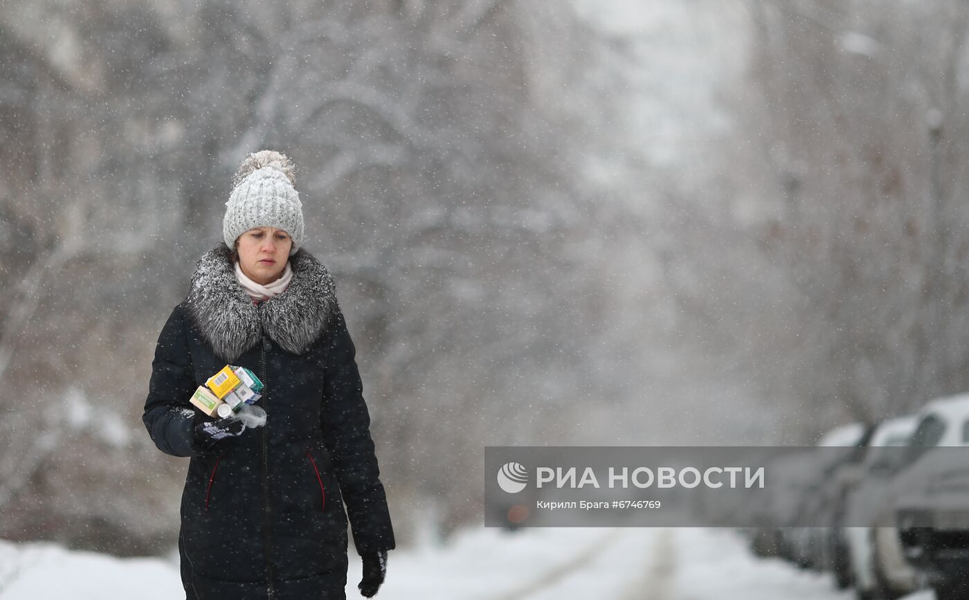 Сильные снегопады на юге России