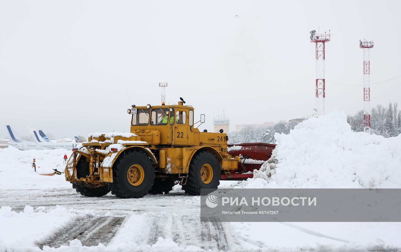 Аэропорт Краснодара закрыт из-за снегопада