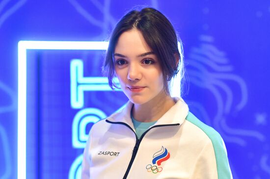Фигуристка Е. Медведева посетила экипировочный центр Zasport для российских олимпийцев