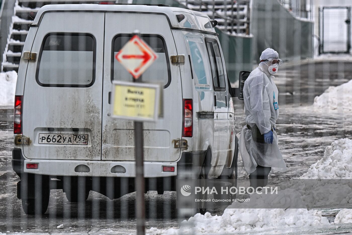 Карантинный центр в Коммунарке во время пандемии коронавируса COVID-19