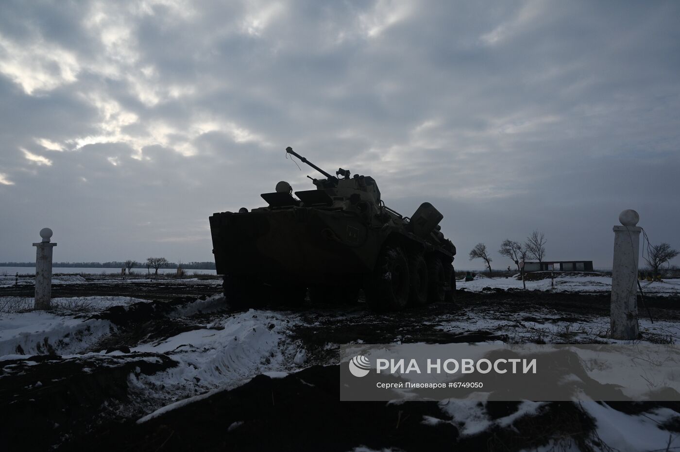 Учения артиллеристов и мотострелковых войск в Южном военном округе