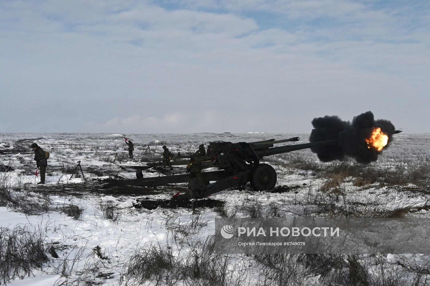 Учения артиллеристов и мотострелковых войск в Южном военном округе