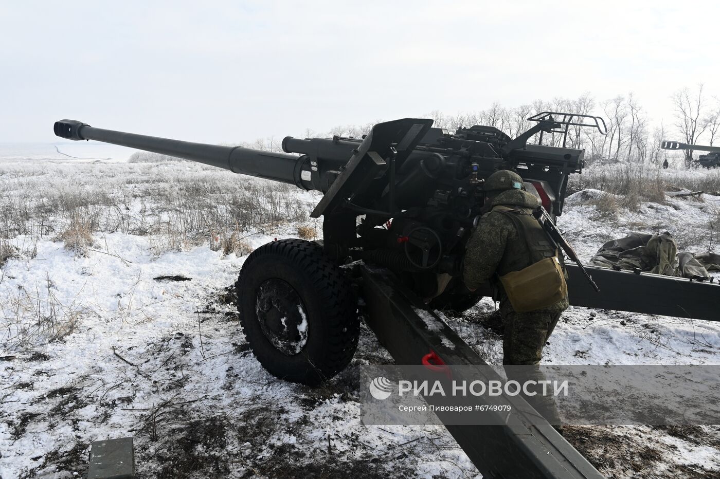 Учения артиллеристов и мотострелковых войск в Южном военном округе