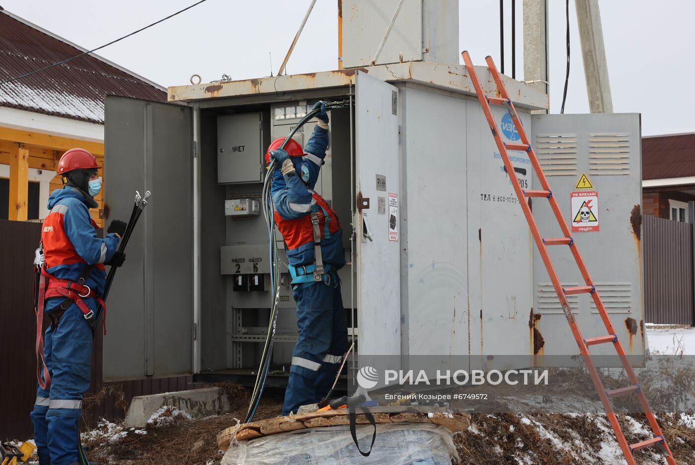 Рейд по выявлению майнинговых ферм в Иркутской области