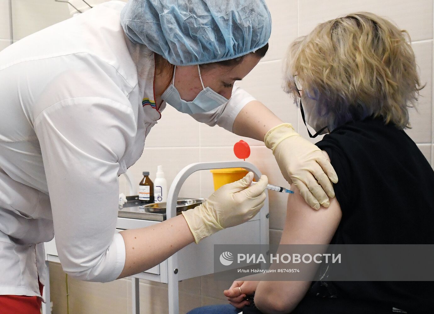 Обязательная вакцинация студентов от COVID-19 в Красноярске