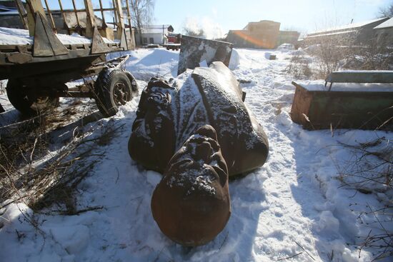 В Черниговской области Украины выставили на аукцион памятник Ленину