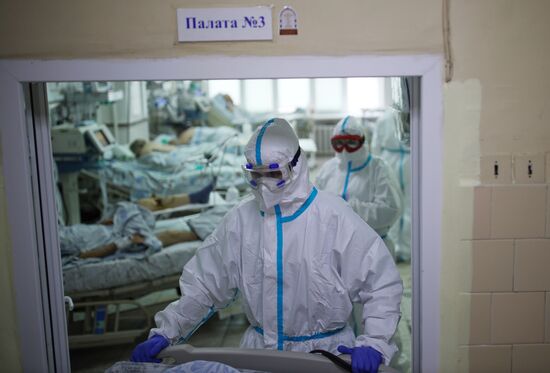 Лечение пациентов с Covid-19 в краевой больнице Краснодара