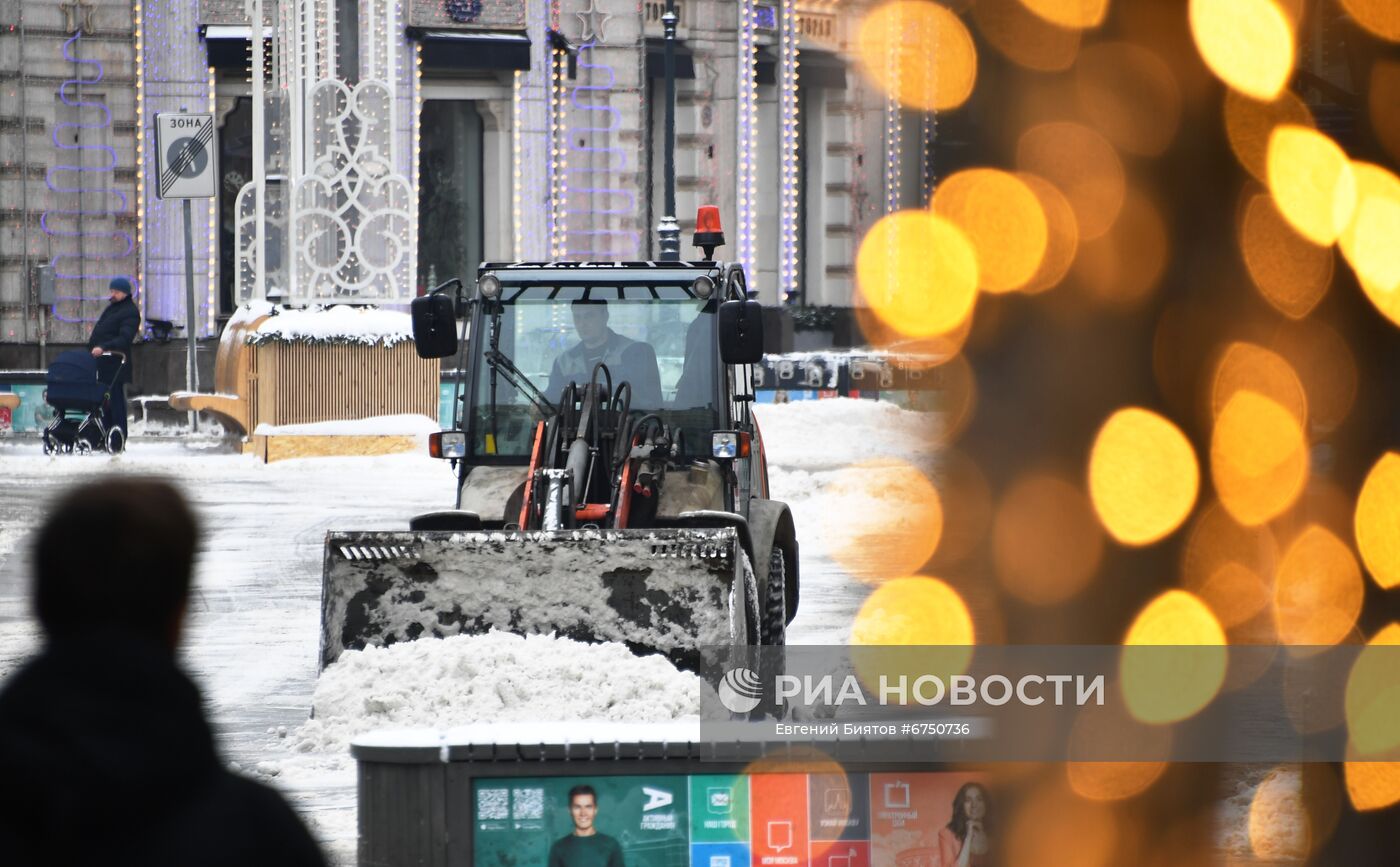 Уборка снега в Москве