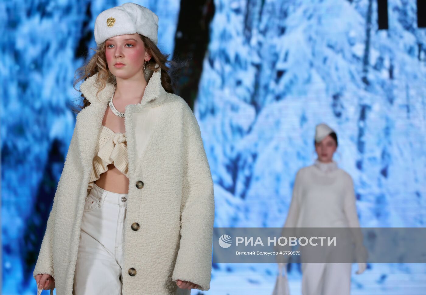 Показ мод в рамках выставки-форума "Уникальная Россия"