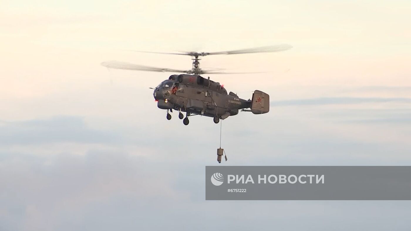 Северный флот отработал поиск подводных лодок в Норвежском море