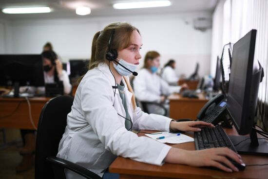 Обучение операторов колл-центра единой регистратуры Новосибирской области