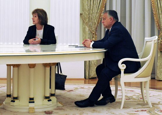 Переговоры президента РФ В. Путина с премьер-министром Венгрии В. Орбаном