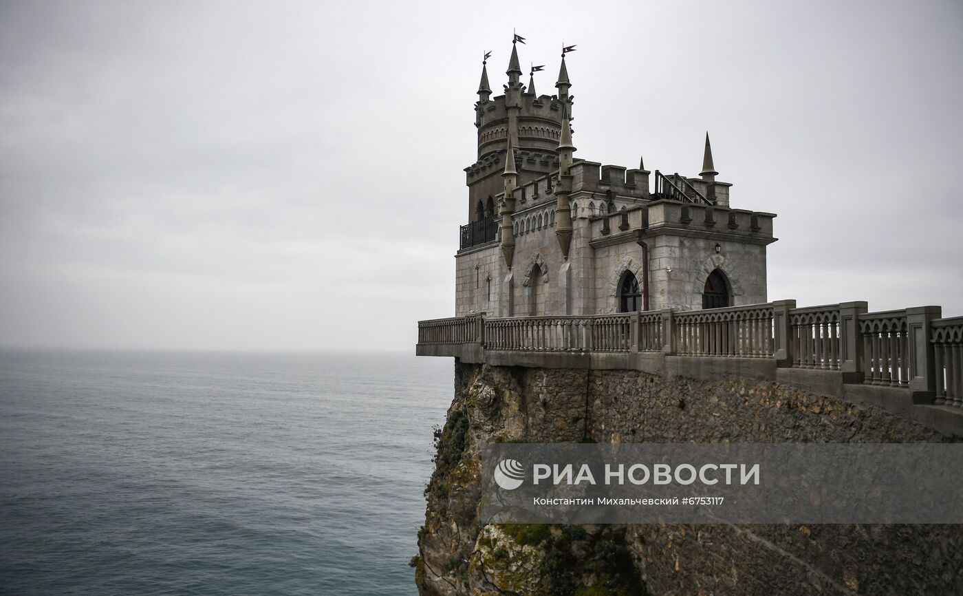 Замок "Ласточкино гнездо" в Крыму