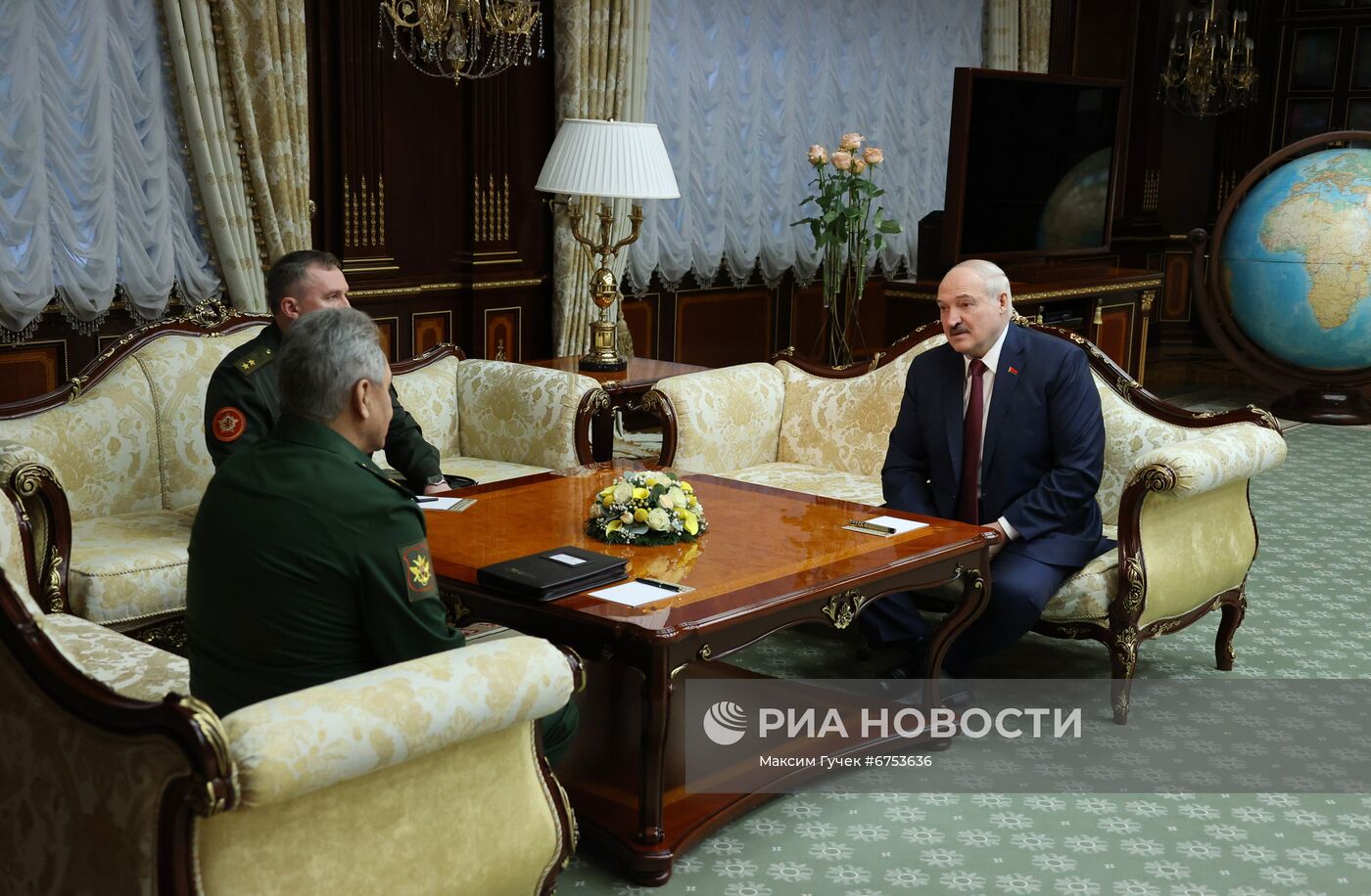 Поездка министра обороны РФ С. Шойгу в Белоруссию