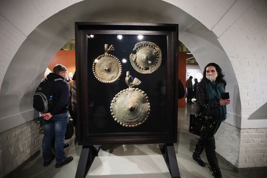 Выставка "Защитники Щербинского"