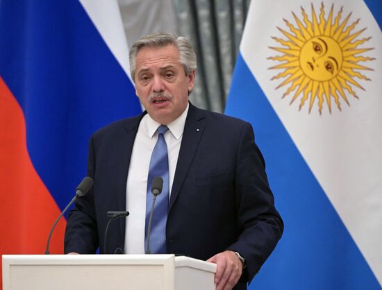 Президент РФ В. Путин провел переговоры с президентом Аргентины А. Фернандесом