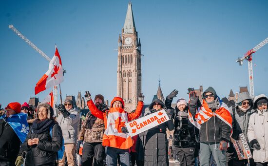 Акция против мер по противодействию коронавирусу в Оттаве