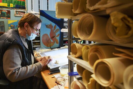 Работа Центра реставрации библиотечных фондов в Санкт-Петербурге