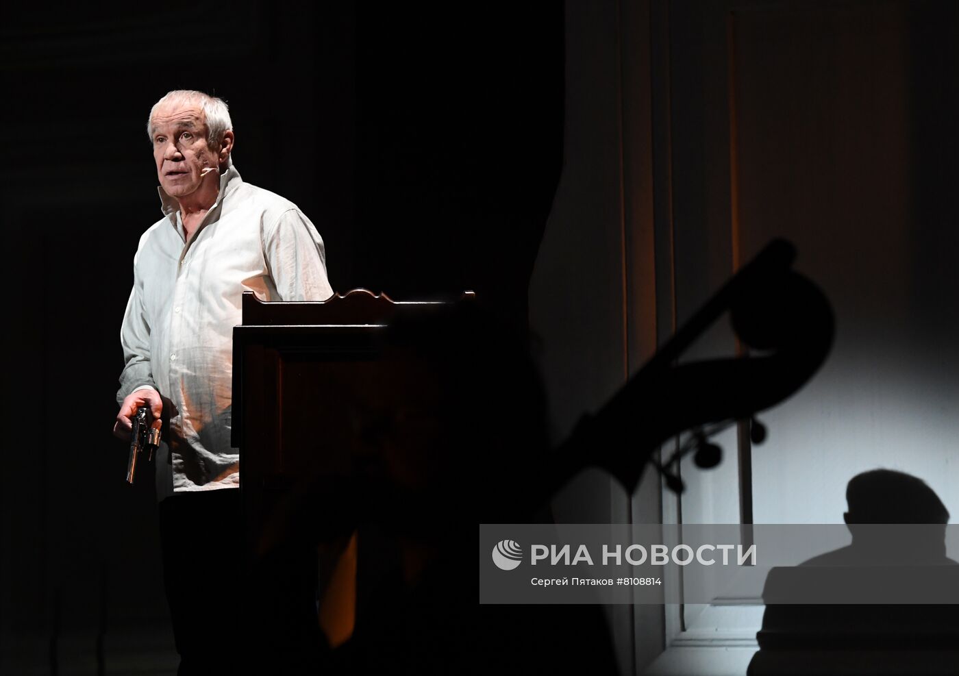 Спектакль "Кроткая" в рамках Зимнего международного фестиваля искусств 