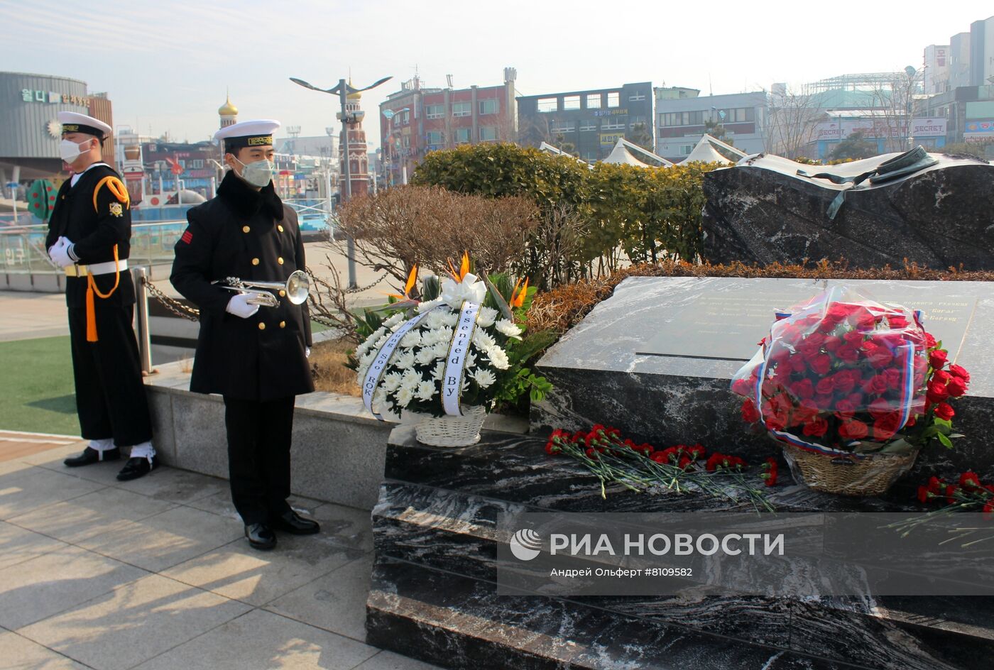 В южнокорейском Инчхоне почтили память героев "Варяга" и "Корейца" 