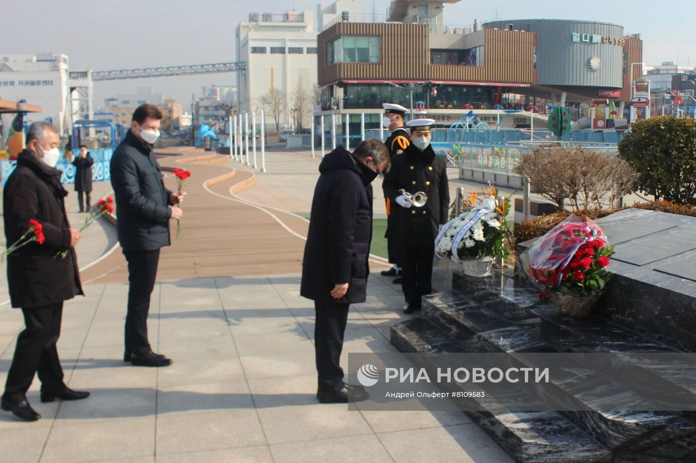 В южнокорейском Инчхоне почтили память героев "Варяга" и "Корейца" 
