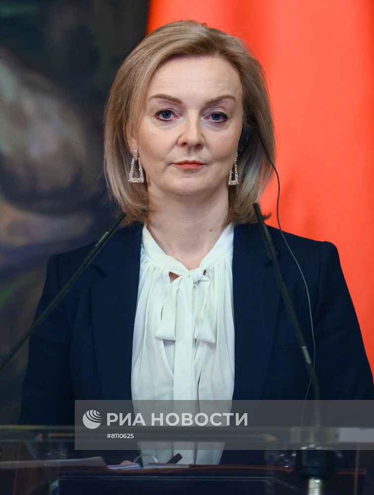 Встреча глав МИД РФ и Великобритании С. Лаврова и Э. Трасс