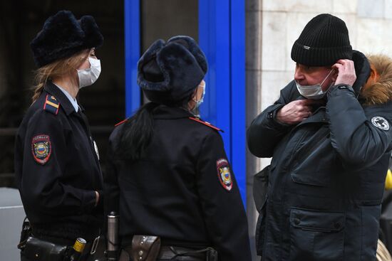 Рейд по соблюдению масочного режима в метро Новосибирска