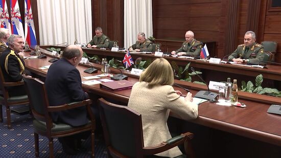 Встреча министров обороны России и Великобритании С. Шойгу и Б. Уоллеса