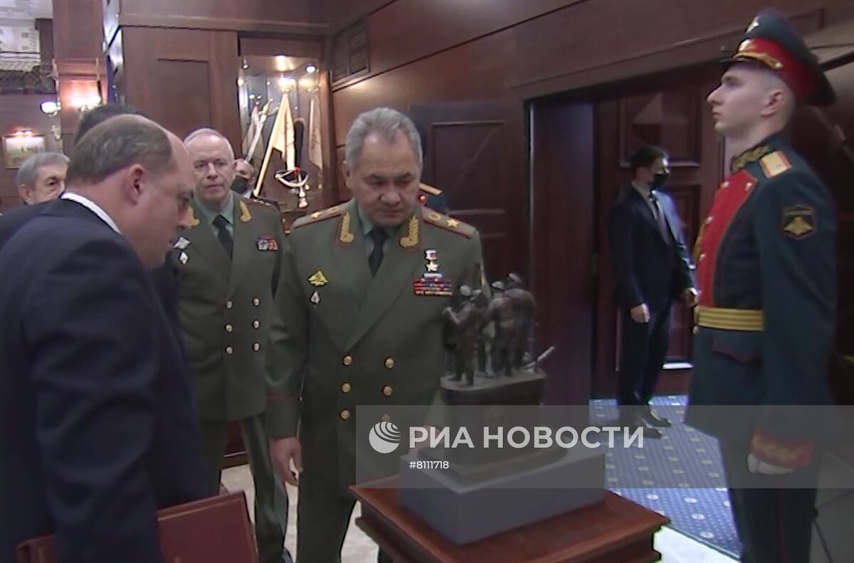 Встреча министров обороны России и Великобритании С. Шойгу и Б. Уоллеса