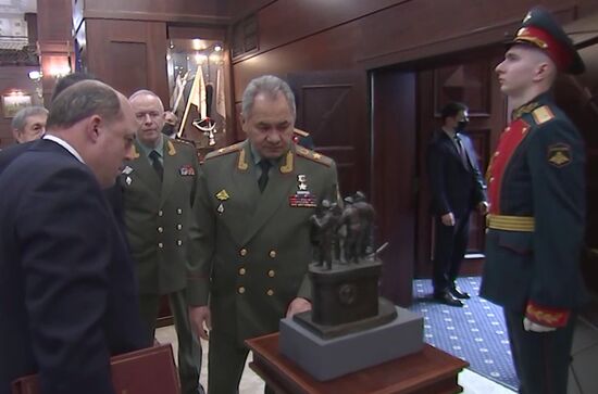 Встреча министров обороны России и Великобритании С. Шойгу и Б. Уоллеса