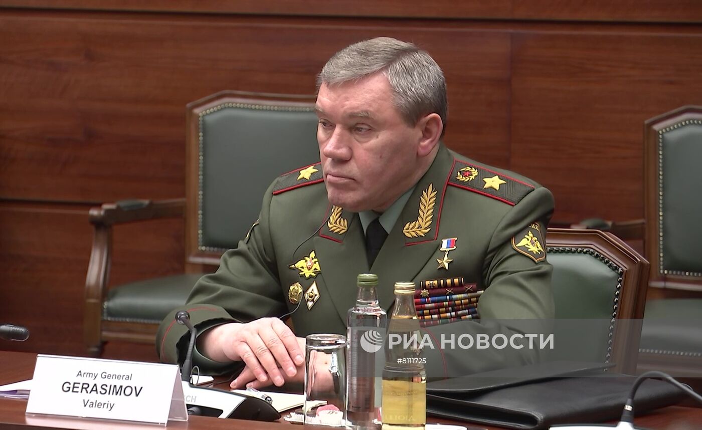 Встреча министров обороны России и Великобритании С. Шойгу и Б. Уоллеса