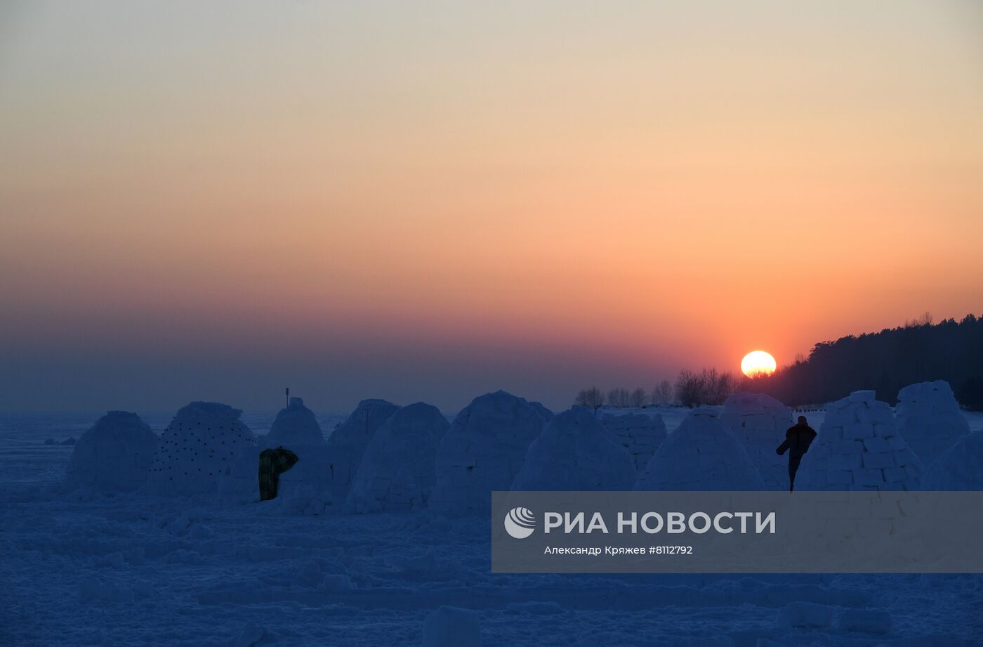 Фестиваль Иглу-2022 "Город эскимосов" в Новосибирске